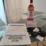 Luxury 2 Bedrooms, Private Heated Pool - Ehhouse Apartmán *