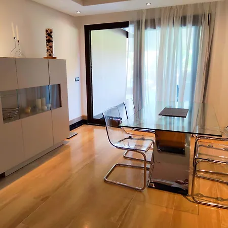 Luxury 2 Bedrooms, Private Heated Pool - Ehhouse