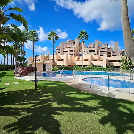 Luxury 2 Bedrooms, Private Heated Pool - Ehhouse Apartmán