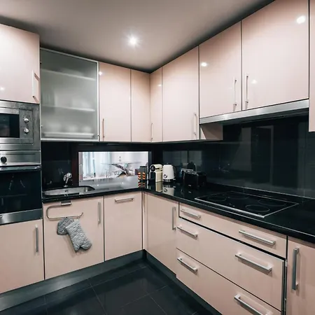 Luxury 2 Bedrooms, Private Heated Pool - Ehhouse Апартаменты