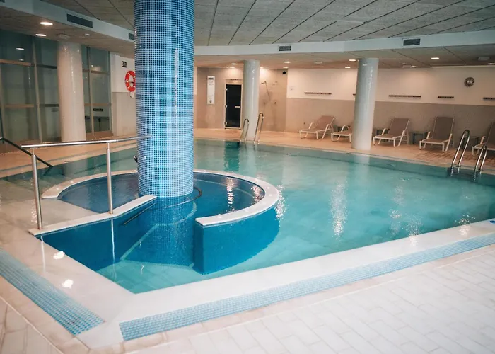 Апартаменты Luxury 2 Bedrooms, Private Heated Pool - Ehhouse Эстепона