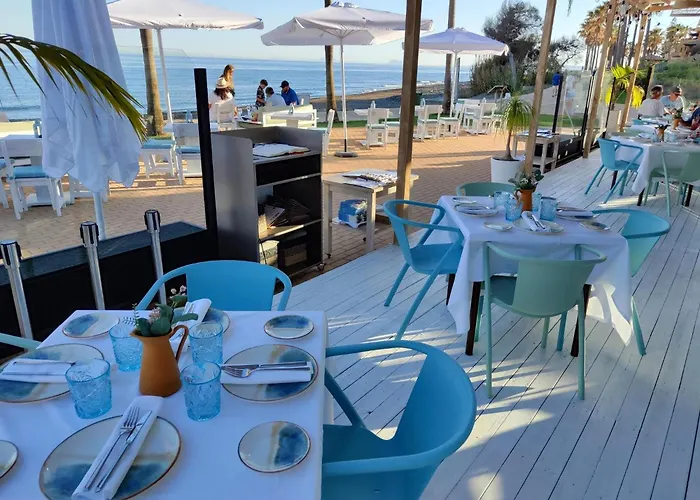 Luxury 2 Bedrooms, Private Heated Pool - Ehhouse