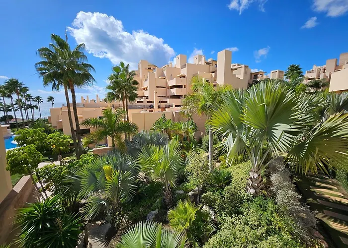 Luxury 2 Bedrooms, Private Heated Pool - Ehhouse *