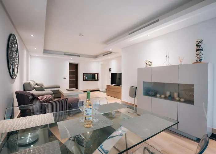 Luxury 2 Bedrooms, Private Heated Pool - Ehhouse شقة