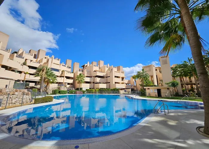 Luxury 2 Bedrooms, Private Heated Pool - Ehhouse شقة إِستيبونا