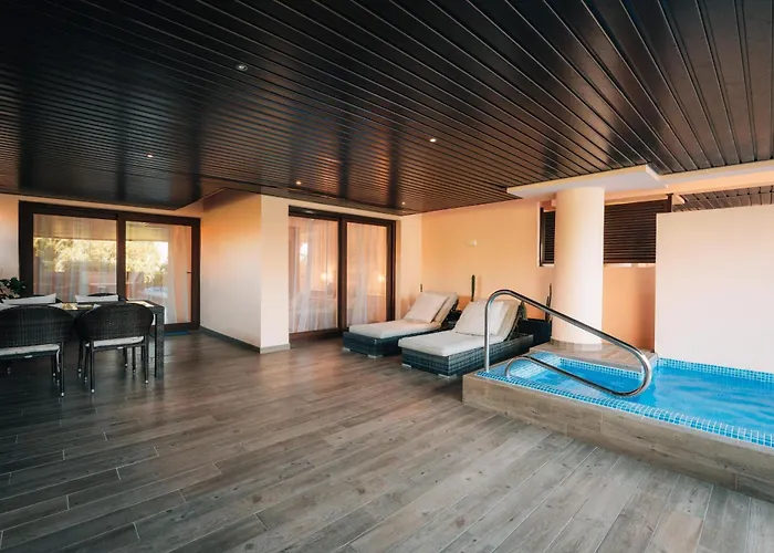 Luxury 2 Bedrooms, Private Heated Pool - Ehhouse شقة إِستيبونا