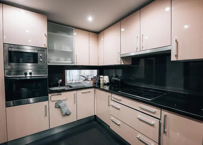 Luxury 2 Bedrooms, Private Heated Pool - Ehhouse شقة